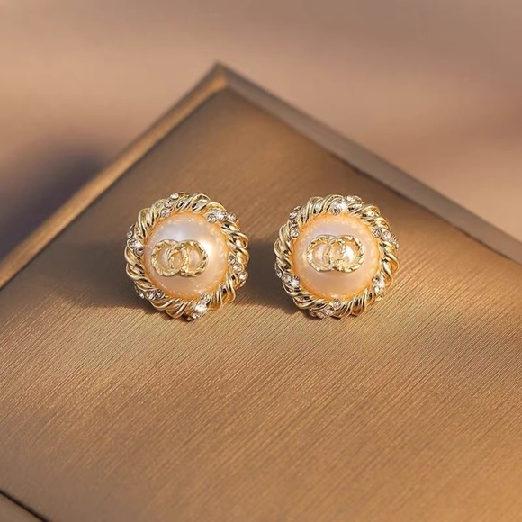 💎PRICE🔻 Double Circle Pearl Earrings jewelry designer inspired - Picture 3 of 7